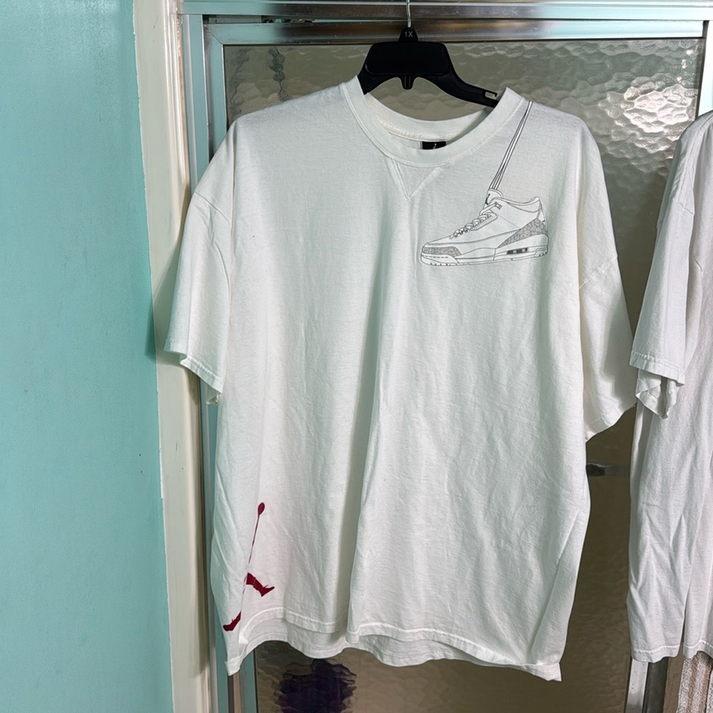 2 PreOwned Jordan T shirts in size 3xl - Picture 4 of 7